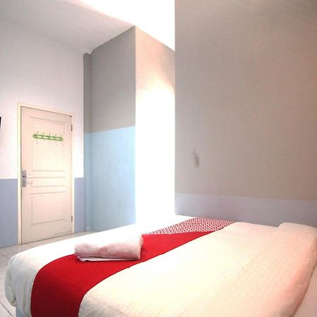 Oyo 1448 Kartini Residence Syariah Bandar Lampung Zewnętrze zdjęcie